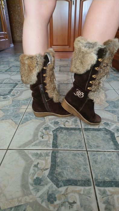 Зимові хутряні чобітки