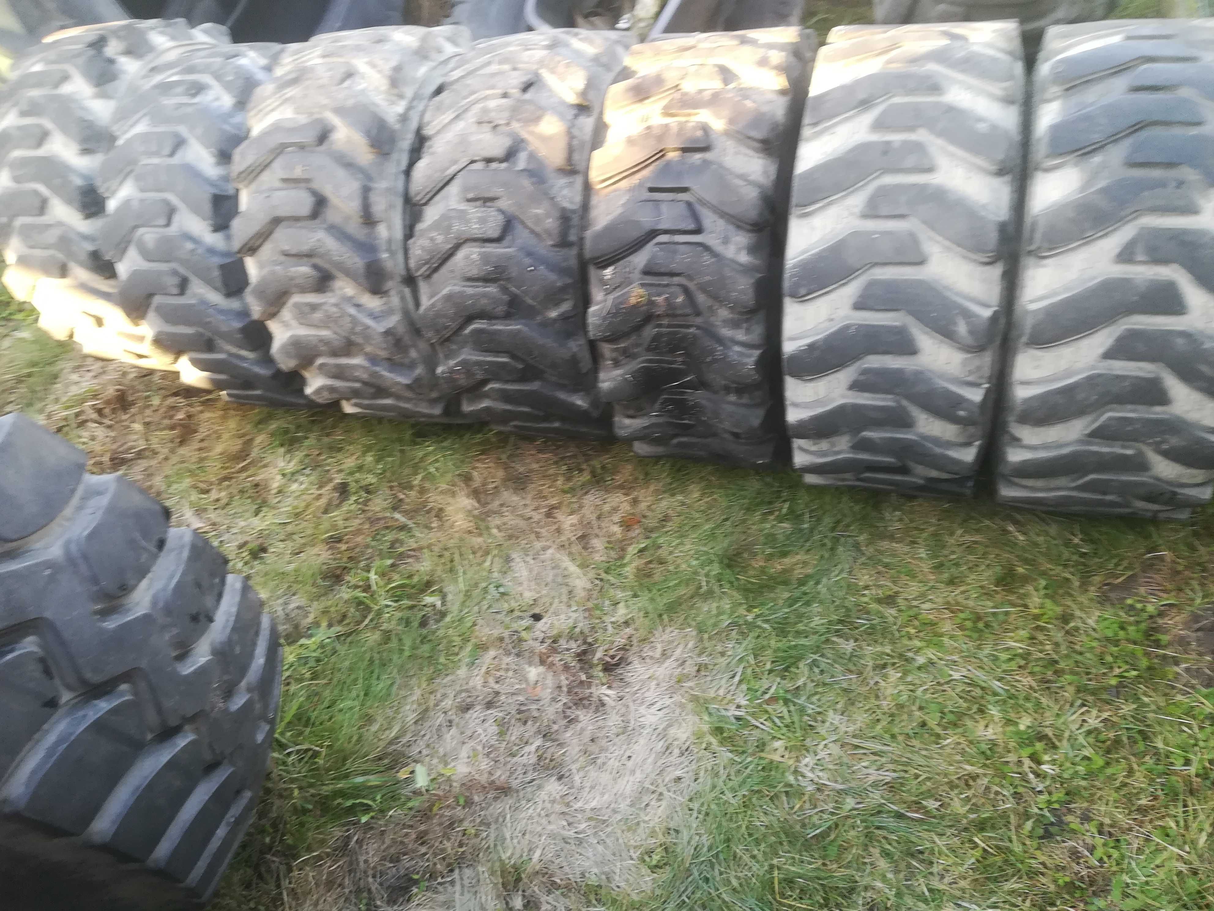 12-16.5 bobcat Camso solideal bkt 12r16.5