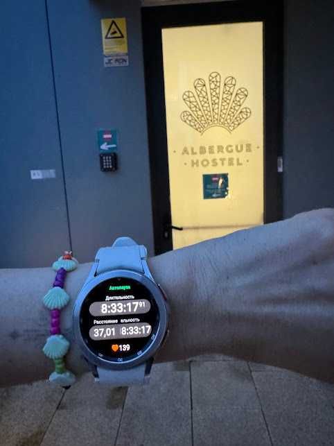Смарт-часы Samsung Galaxy Watch4 Classic
