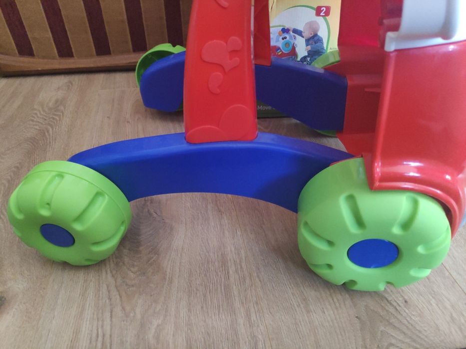 Ходунки - ігровий центр CHICCO