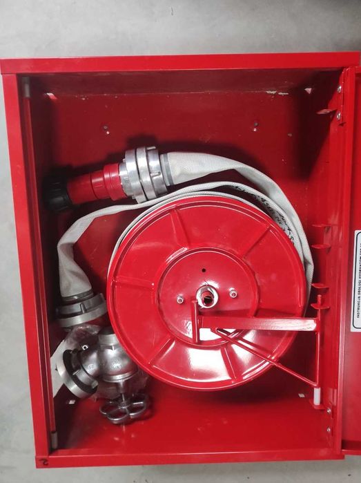 Hydrant wewnętrzny zawieszany DN52,  wąż 20 m - BOXMET- H52-Z-20