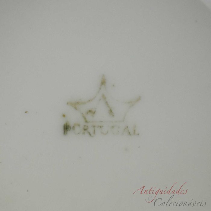 Taça / Tigela em porcelana Artibus decorada com flores e friso dourado