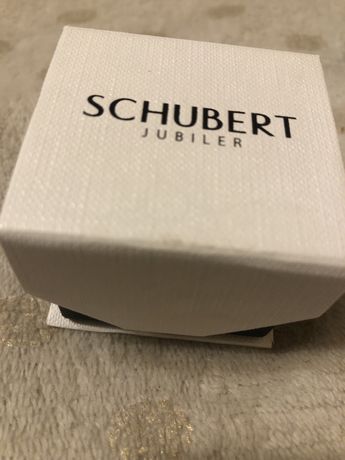 Pidełko Schubert na biżuterię