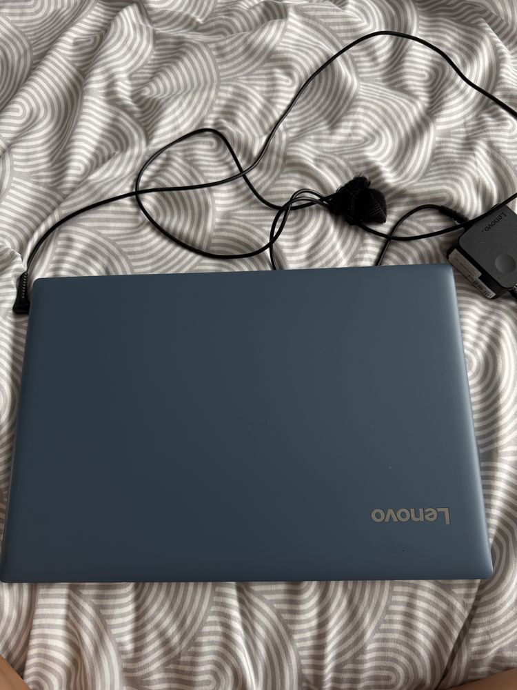 Laptop Lenovo IdeaPad 320 / 1TB / 4GB RAM / Windows 10