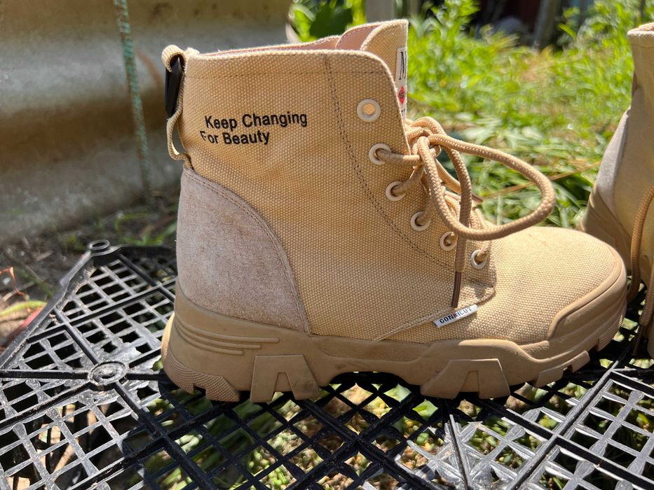 Ботинки женские 37 р. в отличном состоянии