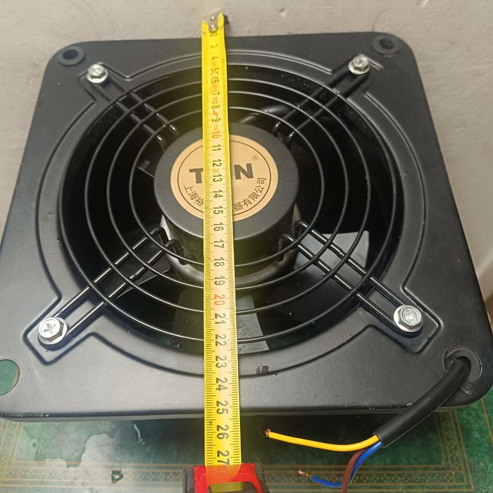 Вентилятор осевой настенный размер 25×25 фабричный Китай куплен в Герм