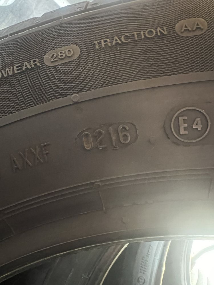 Continental 215/60R16 лето шины резина