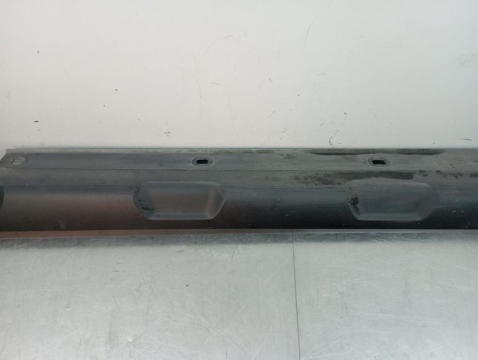 Embaladeira esquerda MERCEDES-BENZ GLA (X156)