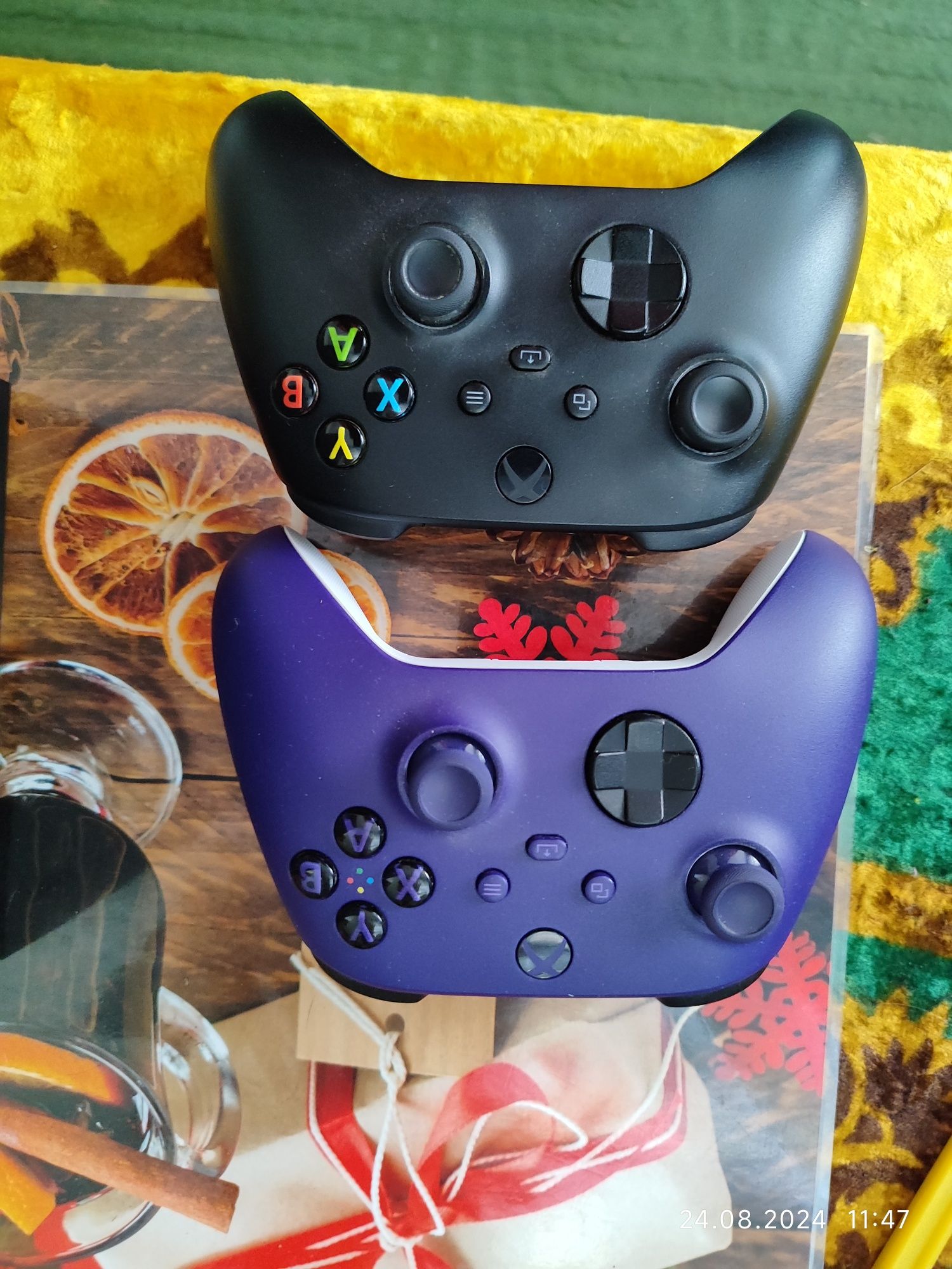 Xbox series X 1tb 2 геймпада