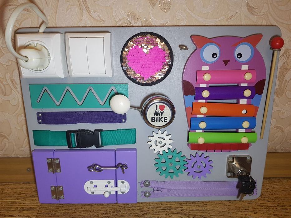 Красивый бизиборд.