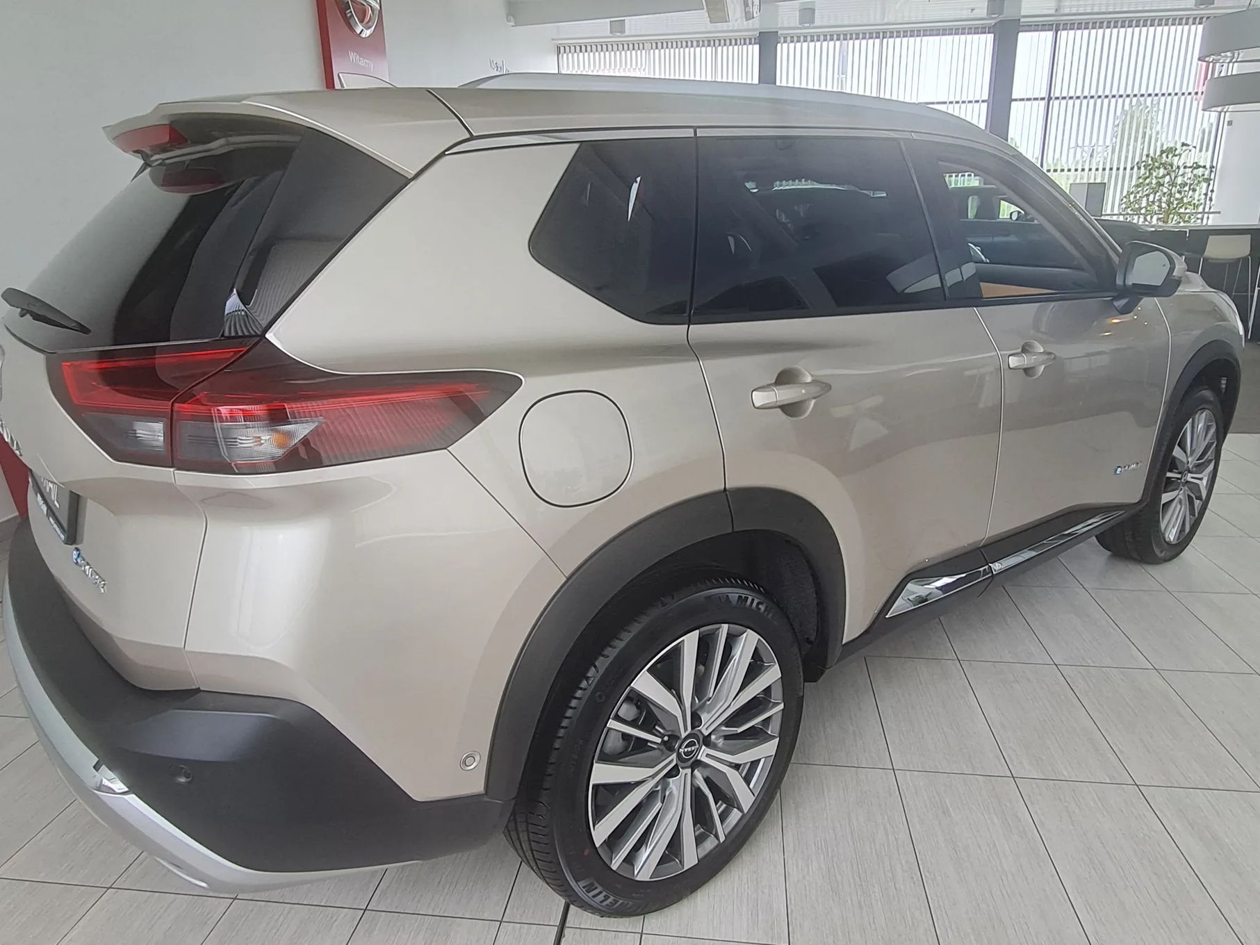 Nissan X-Trail X-trail e-POWER 213KM 4WD TEKNA+Pakiet Premium+20" 7-mio miejscowy