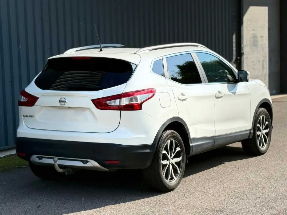 Nissan Qashqai      2016