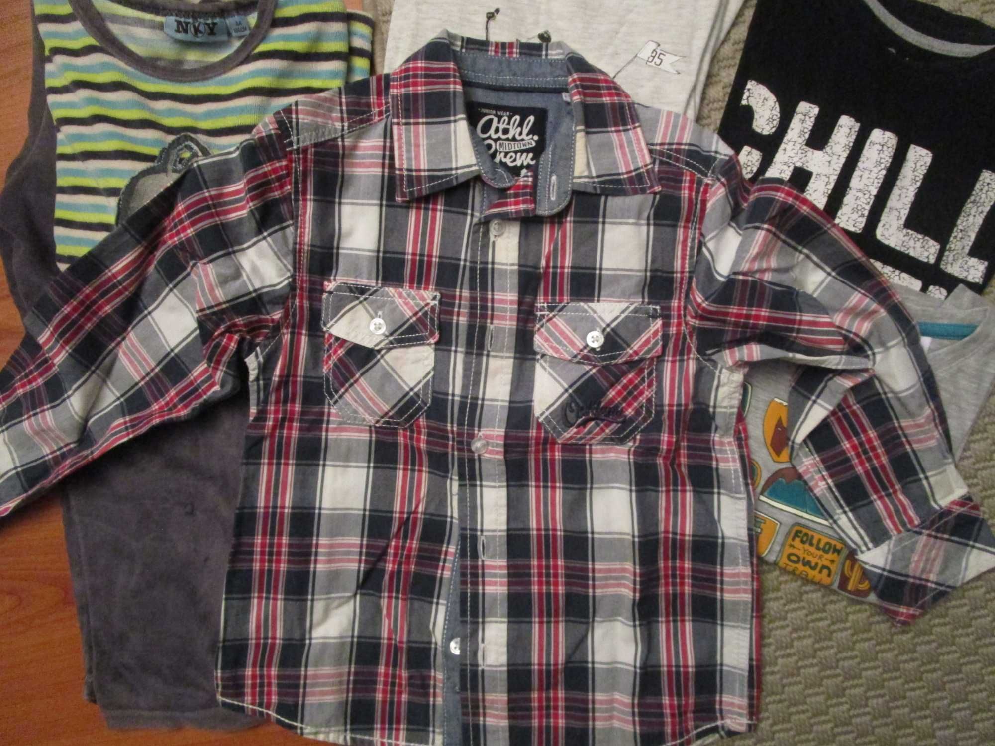 Conjunto de roupa para criança (3 -4 anos)