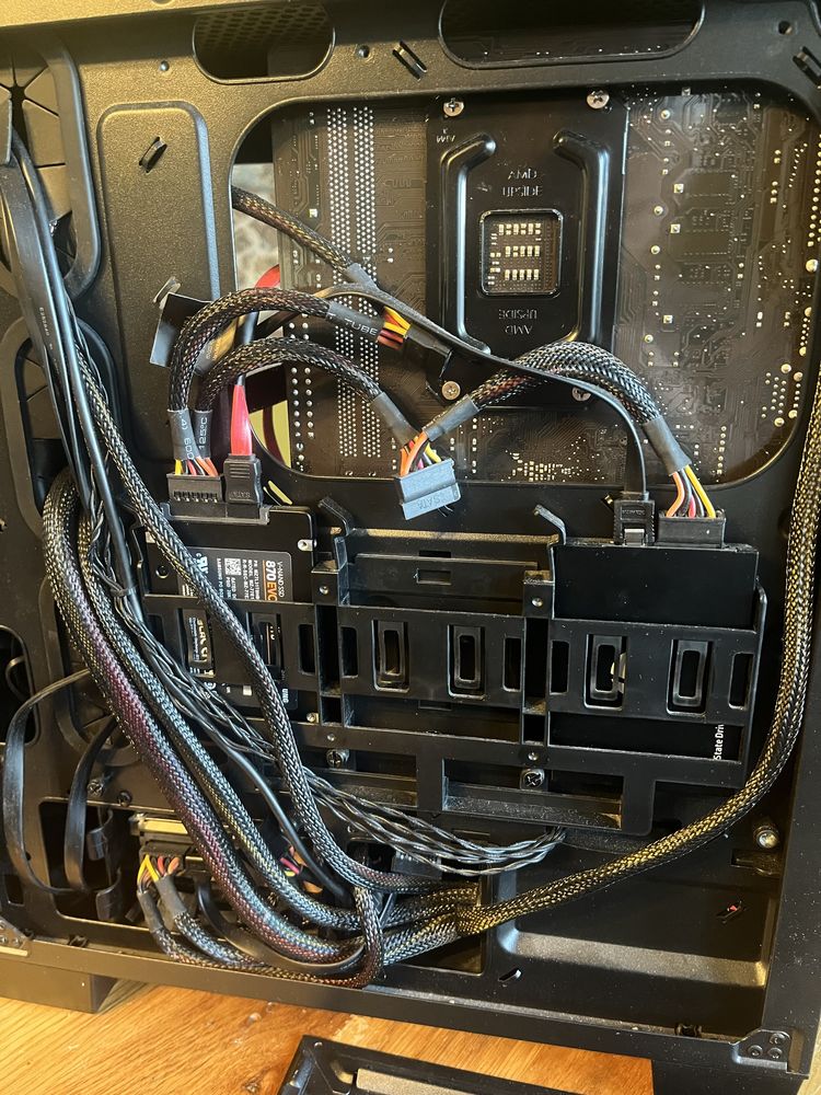 Komputer stacjonarny GTX960 AMD 8320 16 GB RAM 1,5TB SSD 1TBHDD