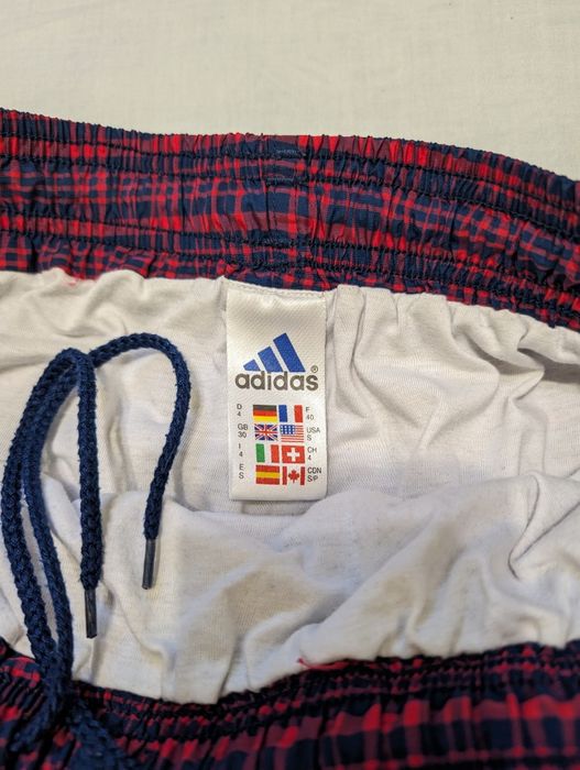 Шорти Adidas original S розмір відмінний стан