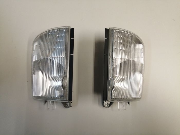 Pisca lateral Mitsubishi canter fuso FE534 FE73 FB634