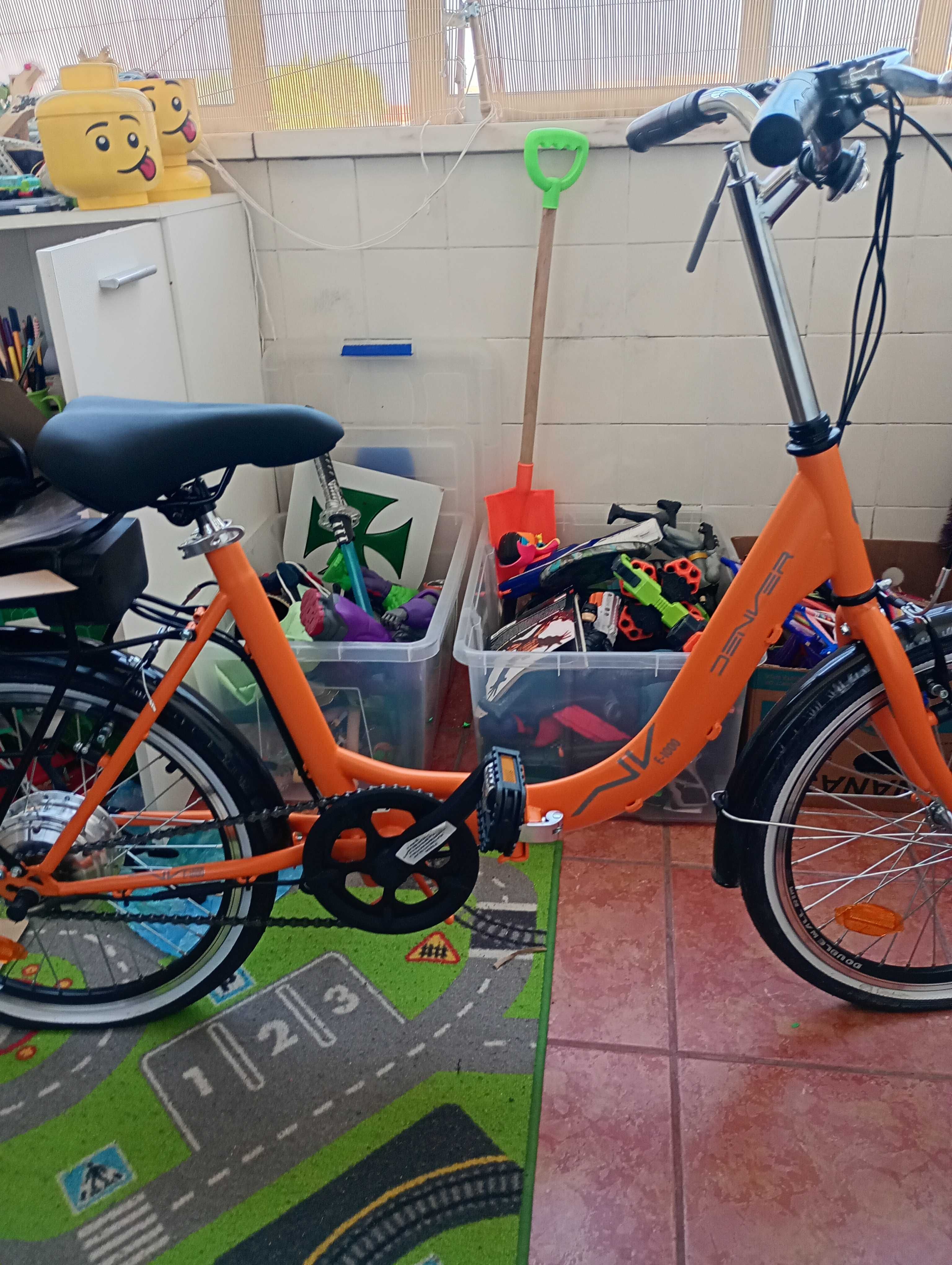 Bicicleta elétrica nova