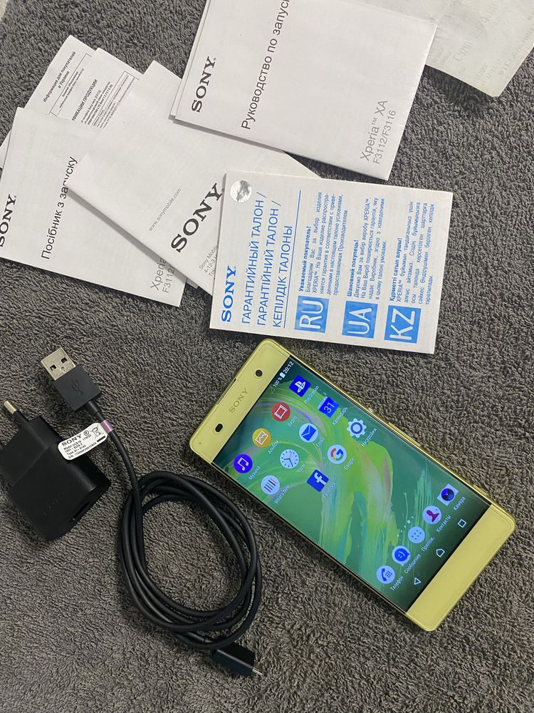 Sony F3112 В ідеальному стані з чохлом.