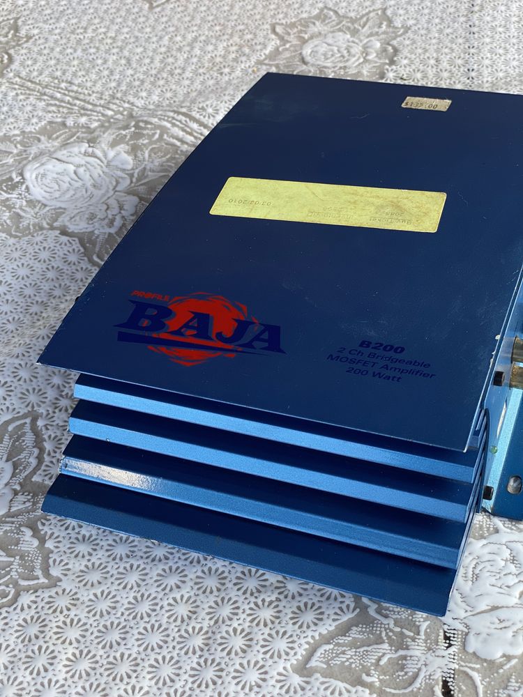 Підсилювач звуку BAJA B200 2 Ch Bridgeable MOSFET Amplifier 200 Watt