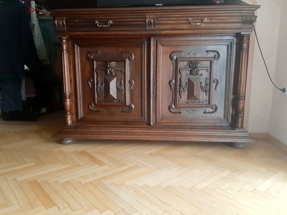 Комод   дубовий вінтажний