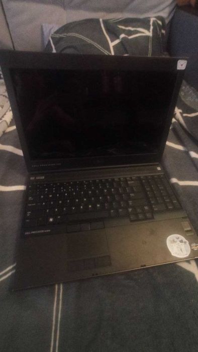 DELL  M4700 Intel Core i3-3110M /16 Gb/120 Gb SSD / 1 TB Gb HDD