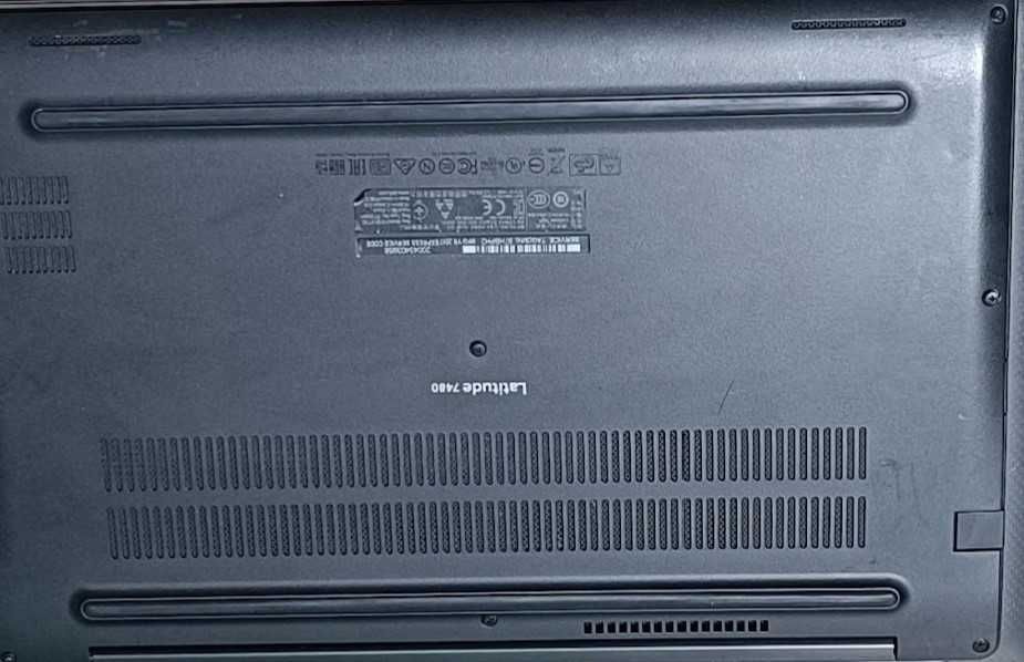 Фирменный ноутбук Dell 7480 i5 7300 . все работает. читайте описание