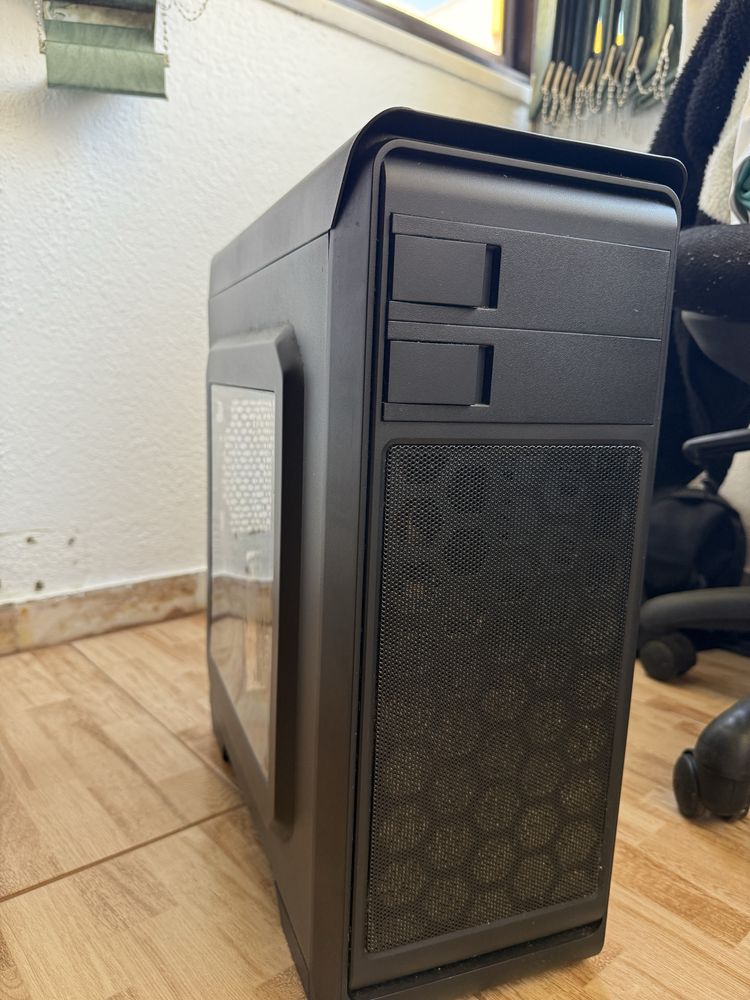 Pc gaming usado poucas vezes