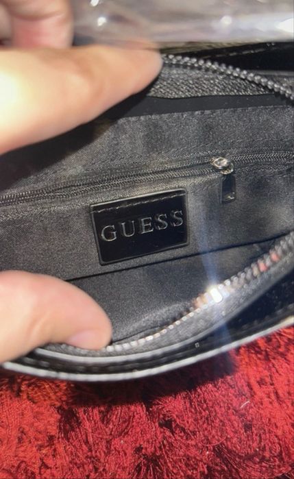 Mala Guess Preta