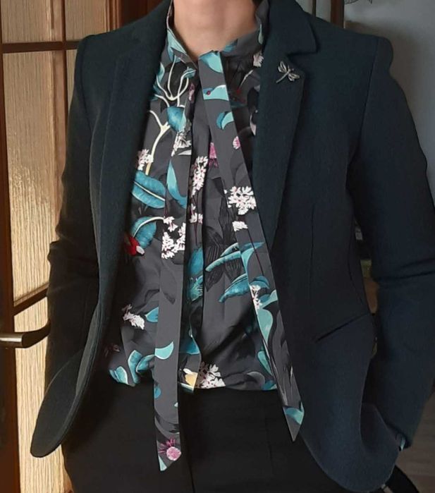 Marynarka z wełny lana cotta o kroju slim fit  Massimo Dutti r. 38