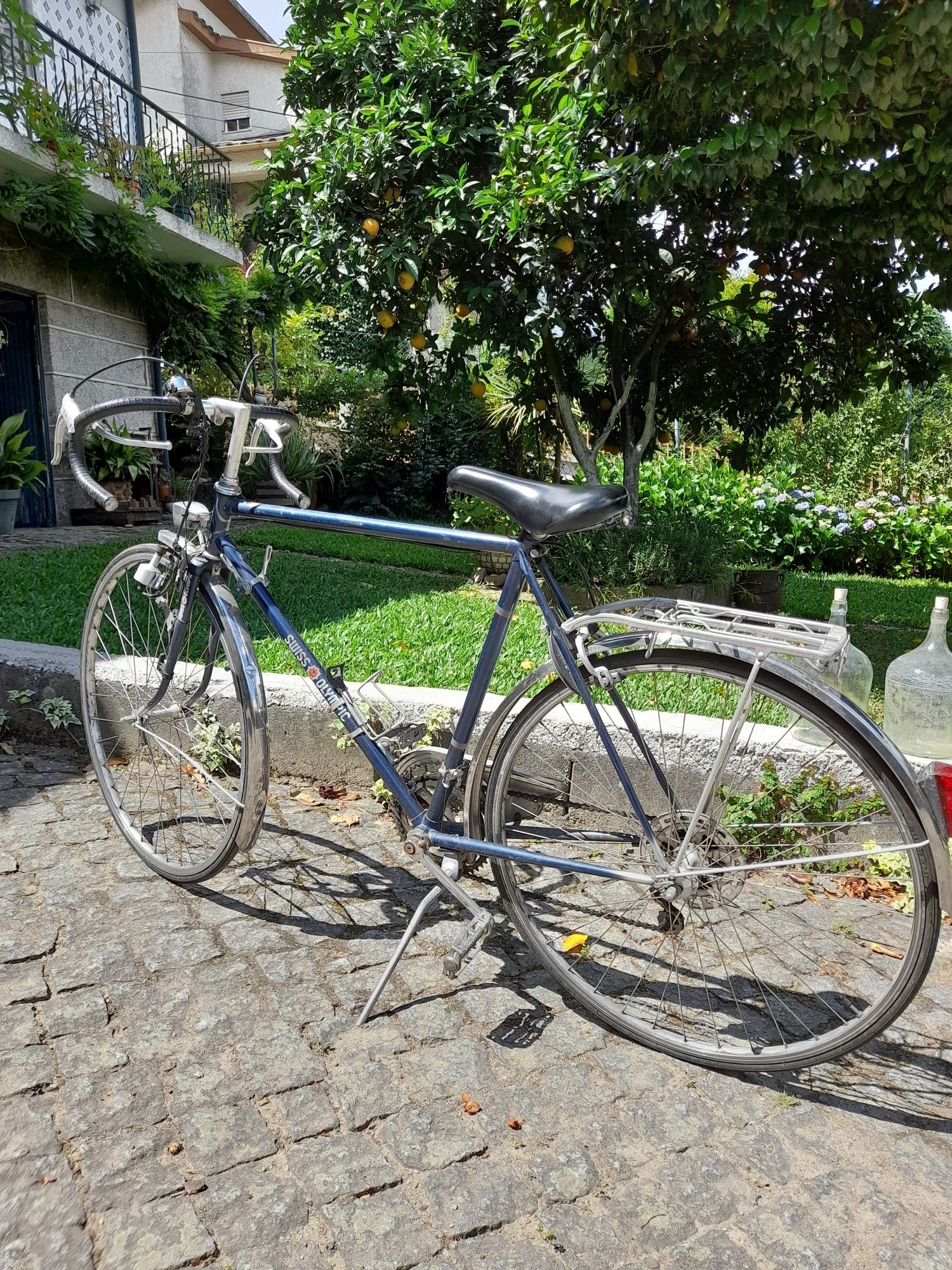 diversas bicicletas bem estimadas para venda não aceito retomas
