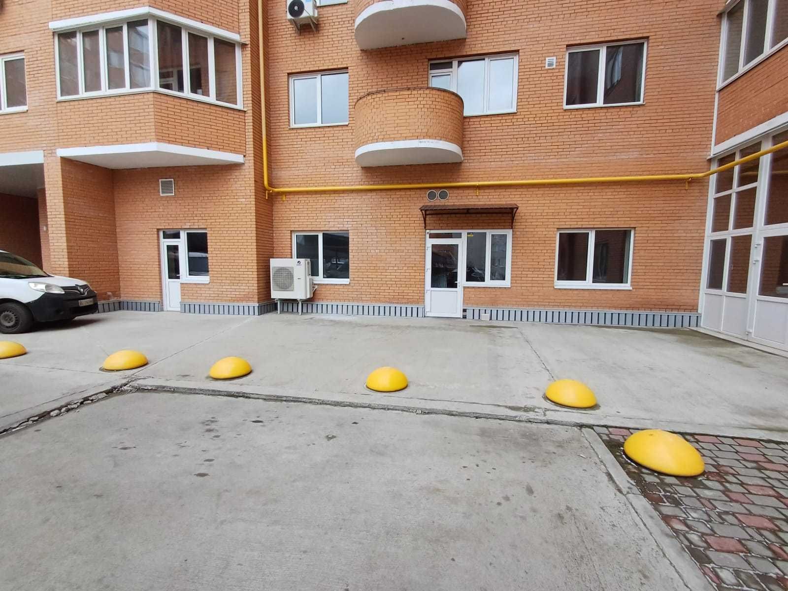 102м2 Вокзальна  клініка, салон з ремонтом