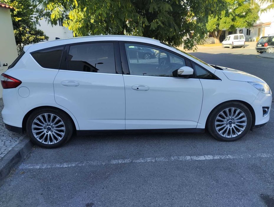 Ford C Max semi novo