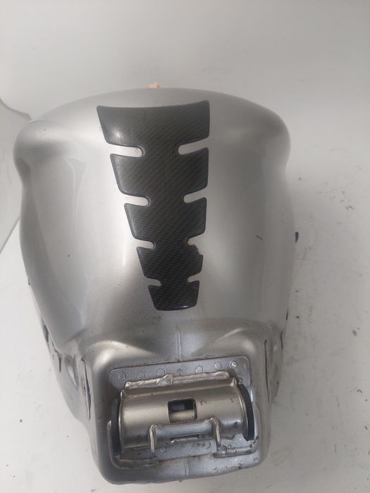 Yamaha r1 rn09 zbiornik paliwa bak