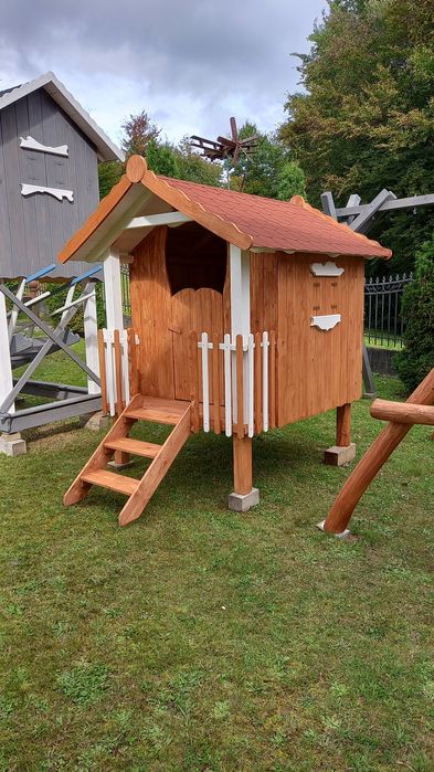 Domek dla dzieci, meble ogrodowe,huśtawki, stoły, studnia