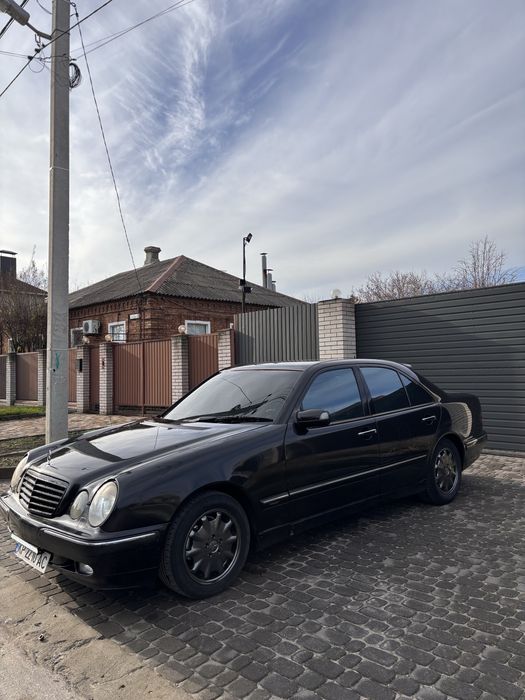 Продам Mercedes W210 3.2 dizel