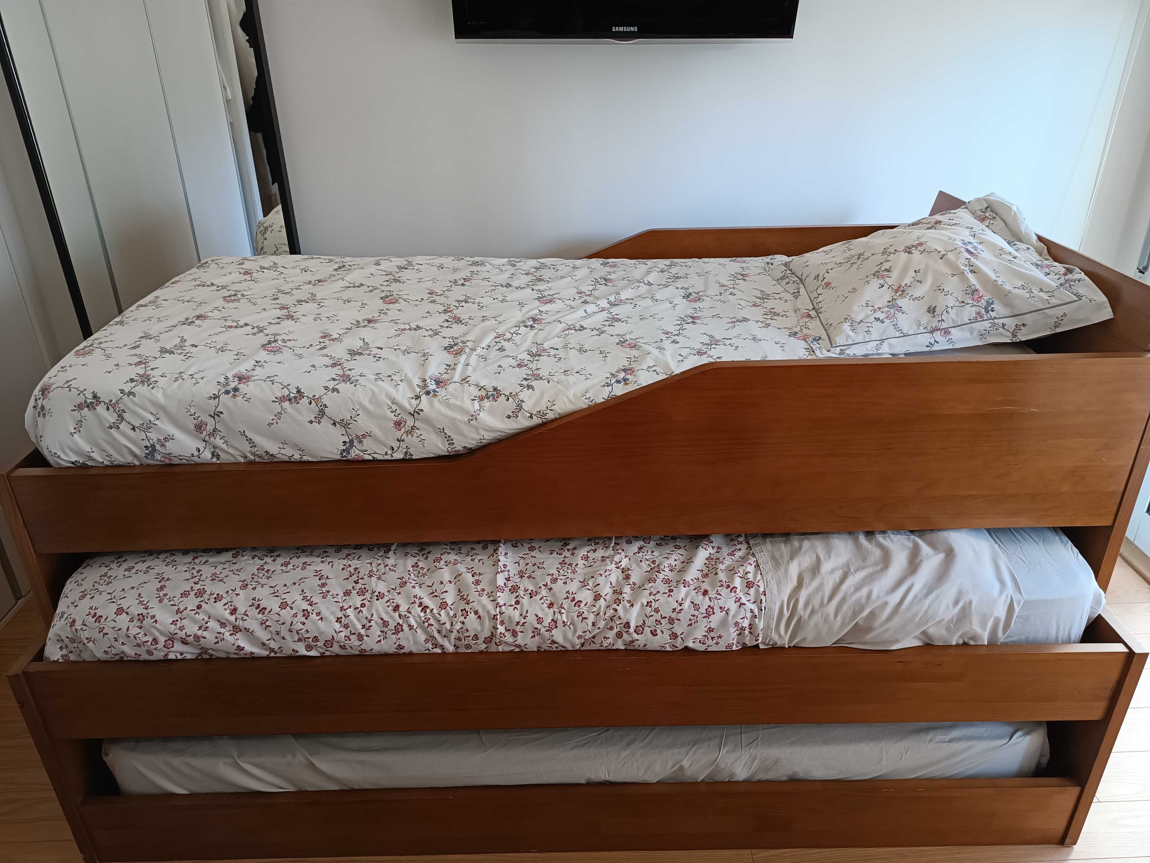 Cama Tripla - Cama extensível com 3 camas