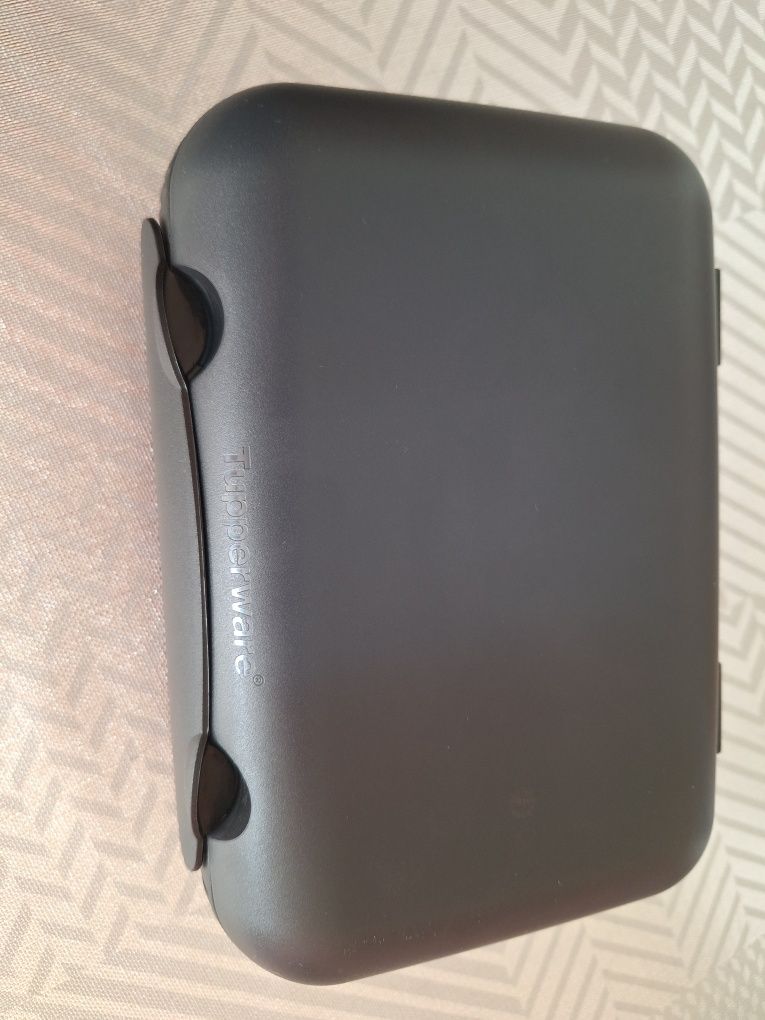 Tupperware LUNCH BOX  Nowy