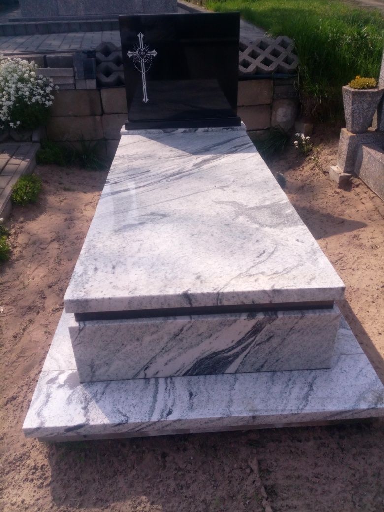 Nagrobki granitowe