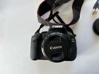 Canon EOS 600D + об’єктиви 50мм + 18-55мм + зарядка