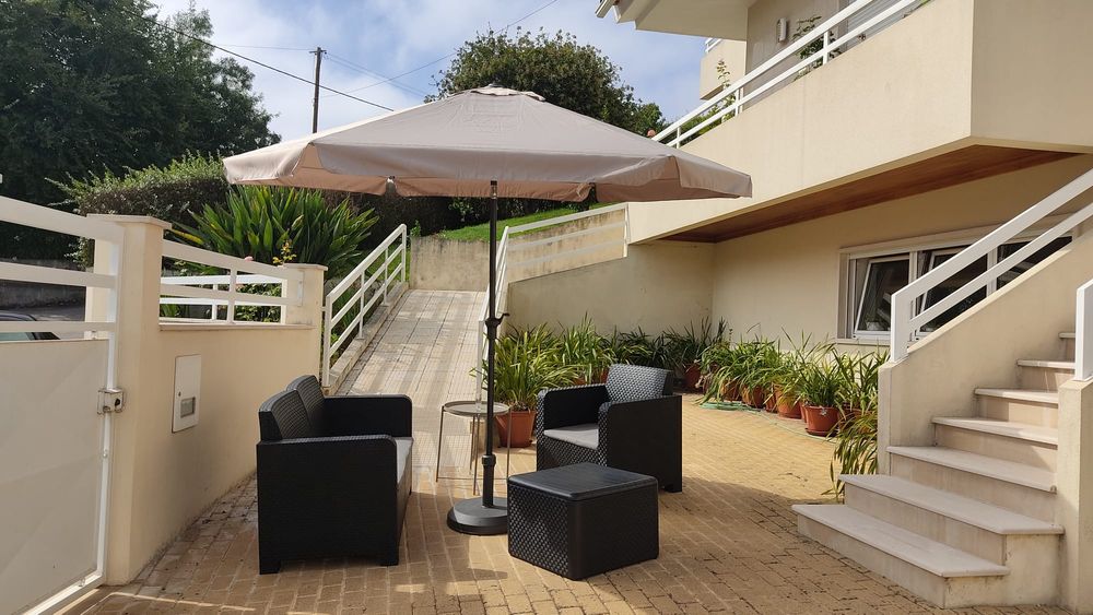 Conjunto de sofás de jardim em resina pretos