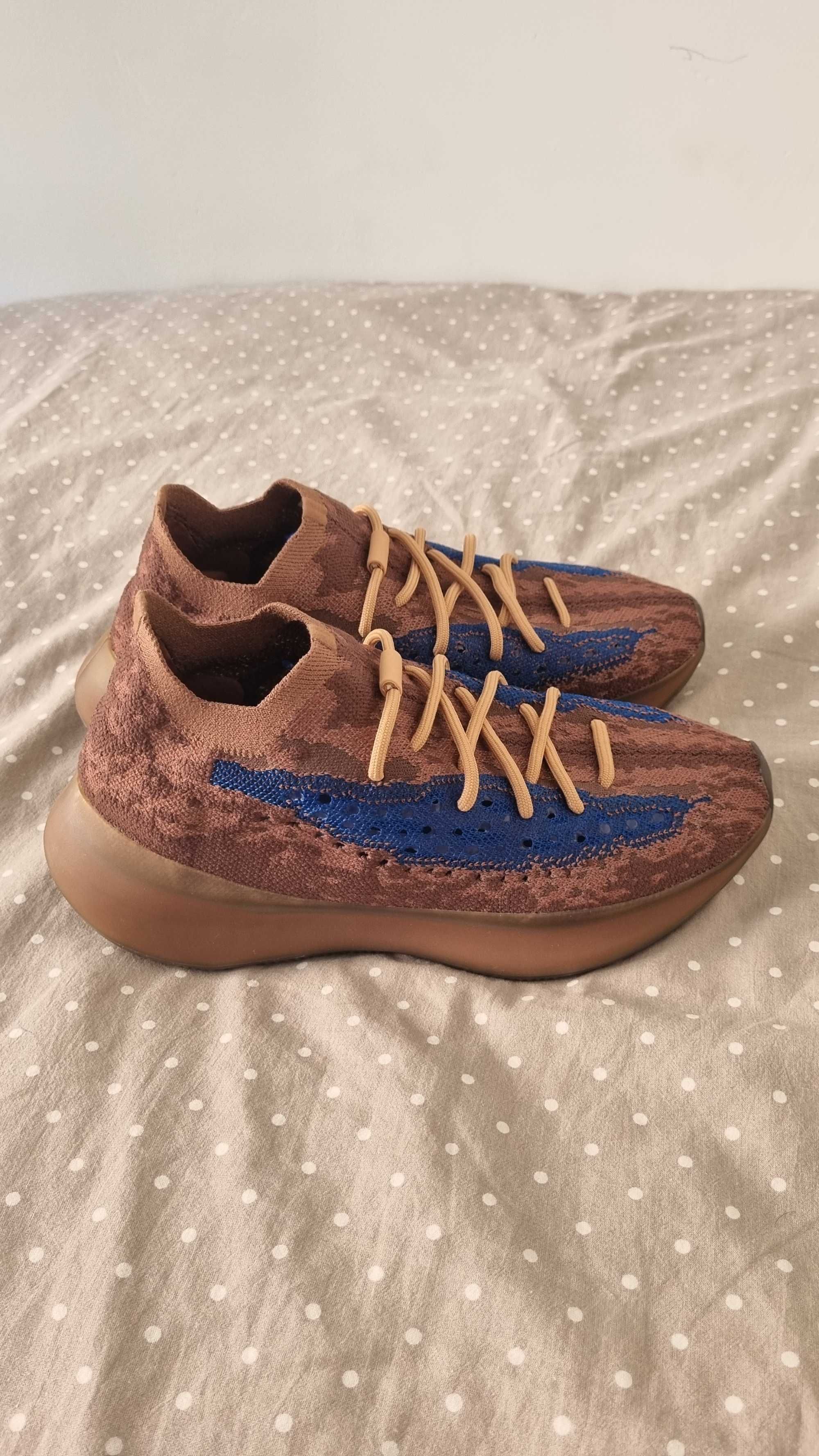 Sapatilha Adidas Yeezy Boost 380 Azure