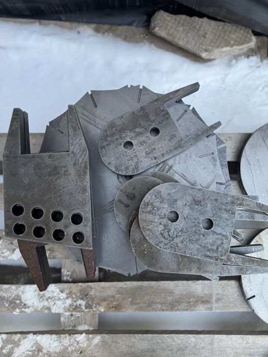 Лазерна порізка металу. Лазерна різка. Плазма.