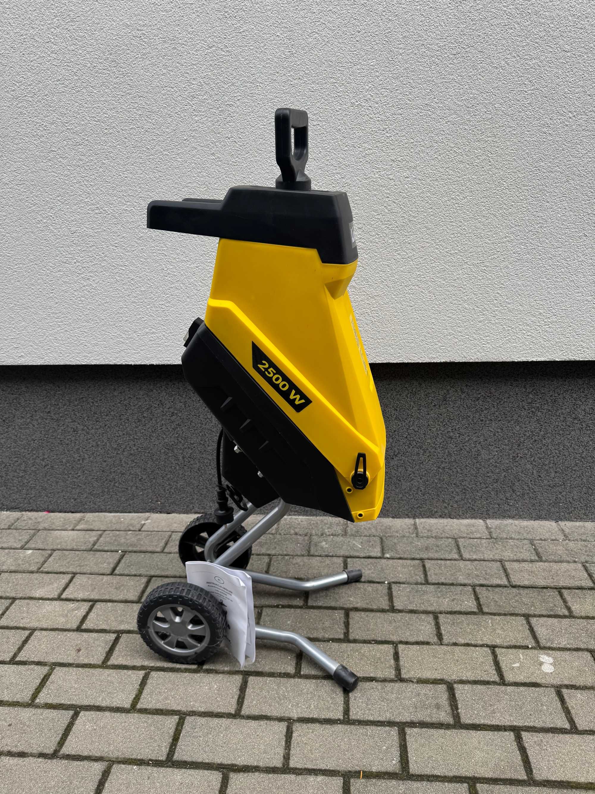 Rozdrabniacz do gałęzi rębak prawie nowy(użyty 1 raz) LIDER 2500W
