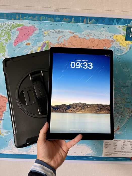 iPad Pro 12.9 (2-Gen) 64 GB 93% акум + чохол ІДЕАЛ айпад про 12.9 2