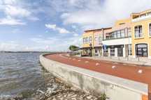 Moradia Zona Histórica Seixal  com Projeto Aprovado