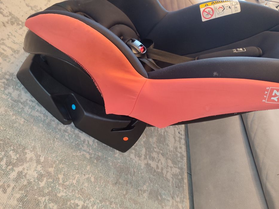 Cadeira Auto bebé / criança (Zippy)