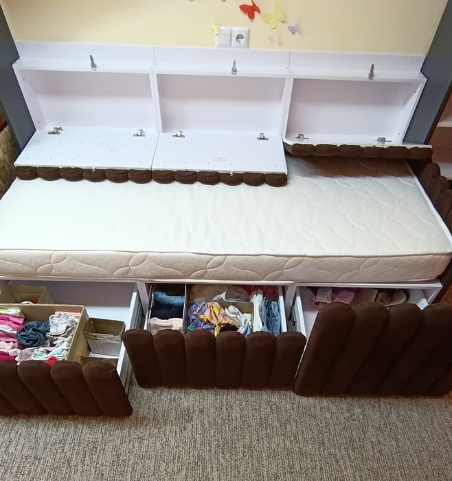 Мебель в детскую комнату.