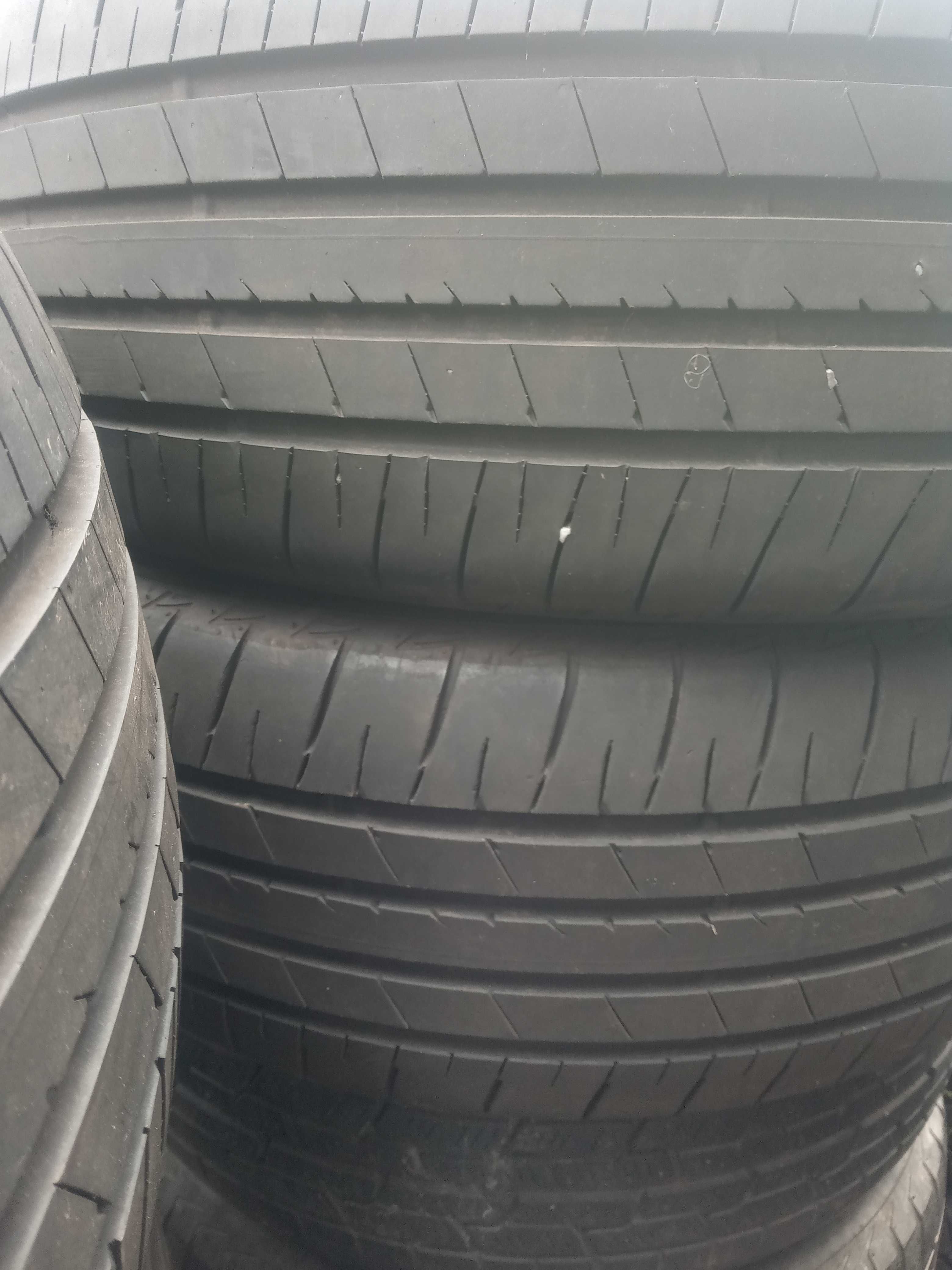 215/55R18 Bridgestone turanca T005A