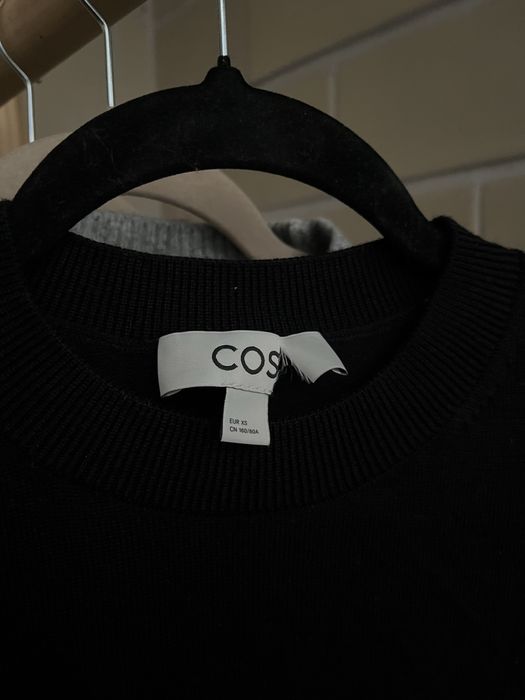 Жіночий светр COS 100% вовна