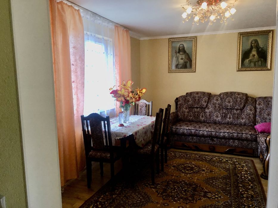 Продається якісний деревʼяний будинок